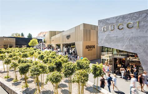 outlet metzingen louis vuitton|metzingen outlet stuttgart.